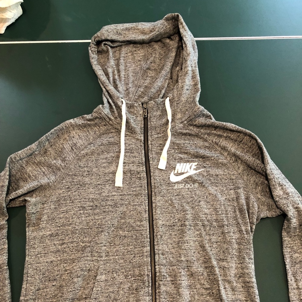 Nike sweatshirt